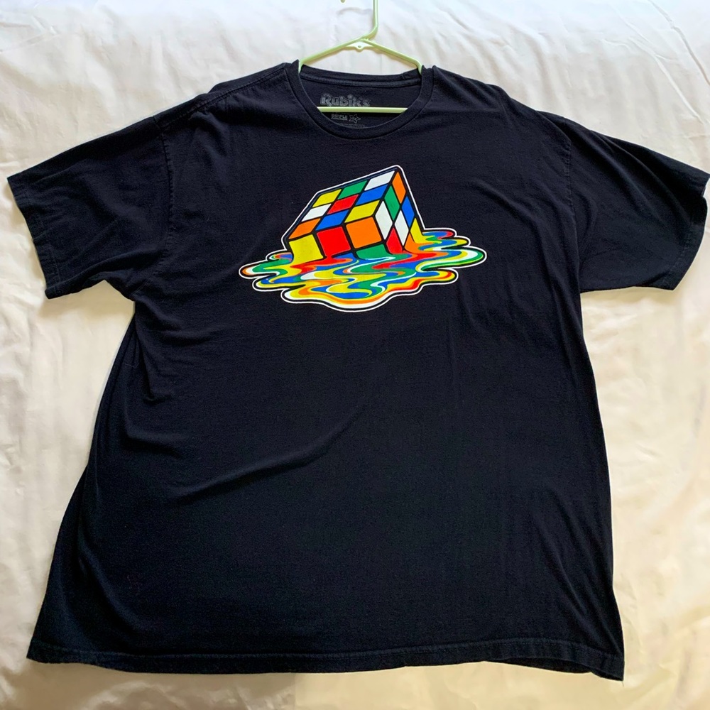 Men’s Rubiks 3XL Casual shirt sleeve tee/ Color- Black/ In good condition